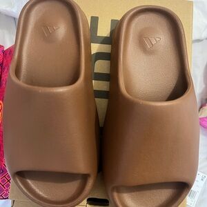 Yeezy Brown Slide Sandals